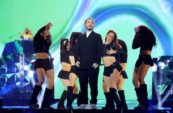 Exclusif - J Balvin sur la scène du "Gala des pièces jaunes, le concert événement" à La Défense Arena à Nanterre le 23 janvier 2025.
© Jacovides / Moreau / Bestimage