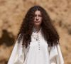 Athena Accorsi, 16 ans, marche sur les traces de sa mère : la fille de Laetitia Casta a défilé pour une célèbre marque