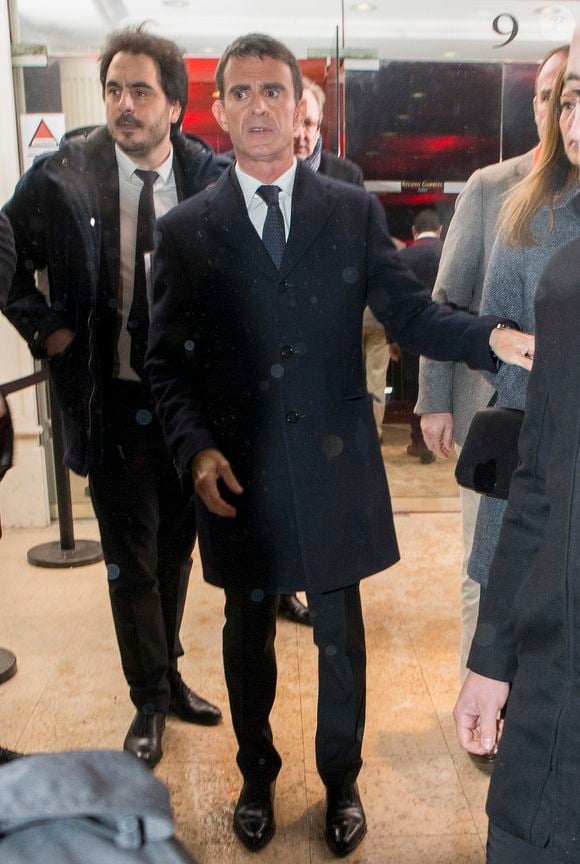 Manuel Valls, sa femme Anne Gravoin et Harold Hauzy - Arrivées et sorties des candidats au deuxième débat de la primaire de la gauche au Studio Gabriel à Paris, France, le dimanche 15 janvier 2017. © Agence/Bestimage