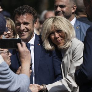 Le président de la république Emmanuel Macron (candidat à sa réélection) et la première dame Brigitte Macron vont voter au Touquet pour le 2 ème tour des élections présidentielles 2022 le 24 avril 2022
© JB Autissier / Panoramic / Bestimage