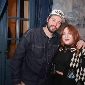 Depuis 2017, la fille de Josiane Balasko vit le parfait amour avec ce street-artist très connu sous le nom de Le Diamantaire

Exclusif -  Marilou Berry et Alexis.

Photo : Jack Tribeca / Bestimage