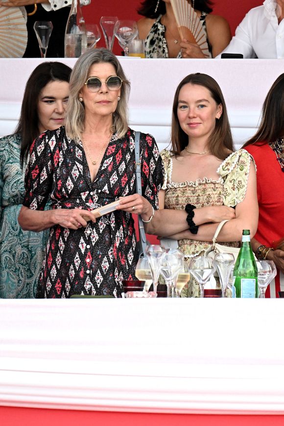 La princesse Caroline de Hanovre, sa fille Charlotte Casiraghi, son fils, né de son union avec Gad Elmaleh, Raphael, la princesse Alexandra de Hanovre, son fiancé Ben-Sylvester Strautmann, Melanie de Massy et Diane Fissore, la présidente du jumping et de la Fédération monégasque d’équitation, ont assisté à la 2eme journée du Jumping International de Monte-Carlo, le 4 juillet 2024. La compétition se déroule sur le port Hercule à Monaco, du 3 juillet au 5 juillet. La princesse Caroline, sa fille Charlotte et Diane Fissore, ont remis le 1er prix de la Longines Pro-Am Cup au profit de l'AMADE et recupéré un chèque de 20000 Euros pour l'associarion fondée en 1963 par la princesse Grace de Monaco en faveur de la protection et de l’épanouissement des enfants. C'es le binôme composé de Giacomo Paneraj (MON) et Felipe Coutinho Mendonca Nagata (BRE), pour la Team Paneraj & Partner Estate qui ont pris la première place. © Bruno Bebert/Bestimage