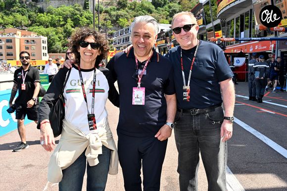 Luca de Meo et François-Henri Pinault dans les paddocks du Formula 1 Louis Vuitton Grand Prix de Monaco 2026, à Monte Carlo, Monaco, le 6 juin 2026. © Bruno Bebert/Bestimage