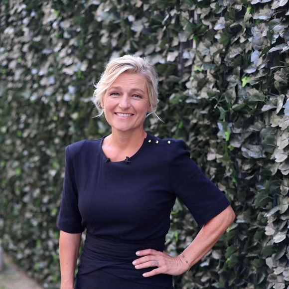 Exclusif - Anne-Elisabeth Lemoine - L'équipe de la nouvelle saison de l'émission "C à Vous" le 7 septembre 2023.

© Dominique Jacovides / Bestimage