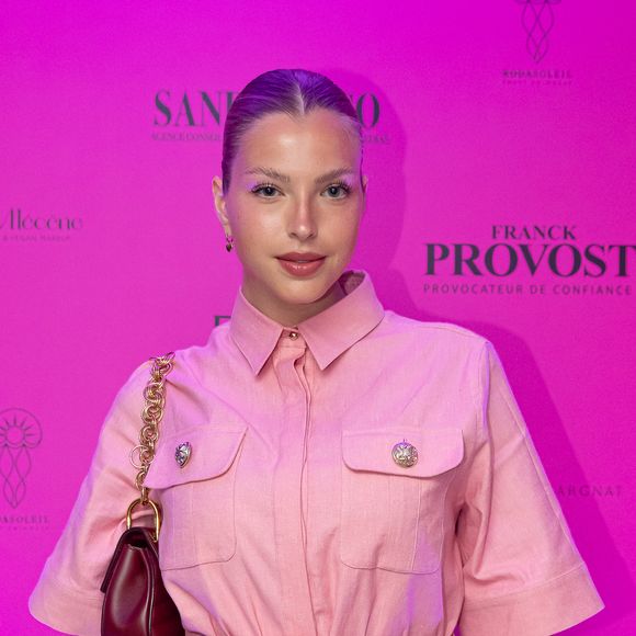 Exclusif - Lilou Emeline Artuso lors d'une soirée  à la suite Sandra & Co lors du Festival International des Séries de Cannes, Canneseries Saison 8, à l’hôtel JW Marriott Cannes le 25 avril 2025.
© Aurelio Stella / William Sanches Tavares / Bestimage