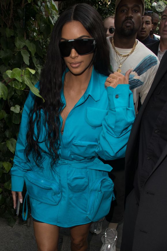 Kim Kardashian et Kanye West quittent le restaurant l'Avenue à Paris, pour se rendre à la boutique Dior. Le 21 juin 2018