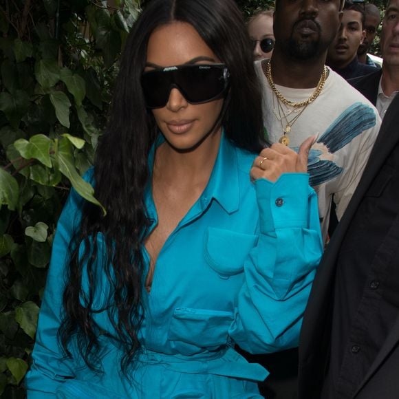 Kim Kardashian et Kanye West quittent le restaurant l'Avenue à Paris, pour se rendre à la boutique Dior. Le 21 juin 2018