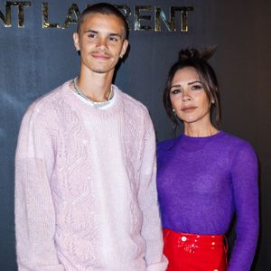 Romeo Beckham et Victoria Beckham - People au photocall du défilé Saint-Laurent Prêt-à-porter Automne/Hiver 2022/2023 dans le cadre de la Fashion Week de Paris, France, le 1er Mars 2022.
© Olivier Borde /Bestimage