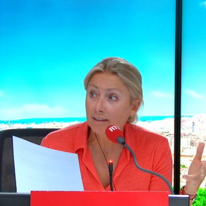 Anne-Sophie Lapix fait ses début au sein du groupe M6, ici sur les ondes de la radio RTL.