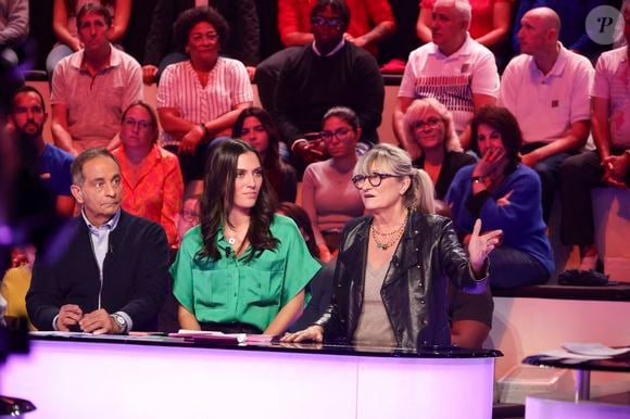 Exclusif - Laurent Fontaine, Shana Loustau, Christine Bravo, sur le plateau de  TBT9 présenté par C.Hanouna, et diffusé en direct sur W9, Paris, France, le 16 octobre 2025. © Jack Tribeca / Bestimage