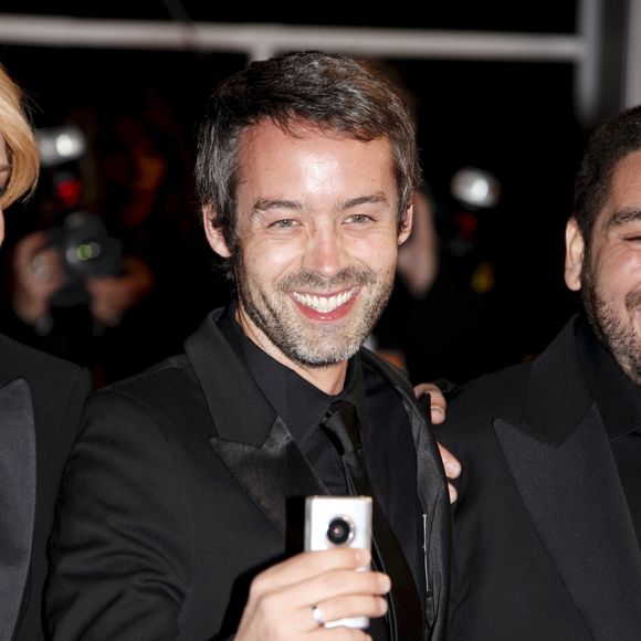 Résultat : l’esthétique soignée et l’éclairage chaleureux transforment chaque séquence en contenu viral et commenté à l’international.

En France, à Cannes, Yann BARTHES lors de la montée des marches du film L'AUTRE MONDE au 63ème FESTIVAL INTERNATIONAL DU FILM DE CANNES 2010 le 16 mai 2010.

DESCAMPS Jean-Jacques et AUBERT Christophe via Bestimage