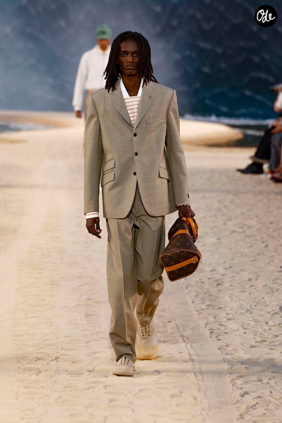 Défilé de mode Louis Vuitton Prêt à Porter Collection Homme Printemps/Été 2027 lors de la Fashion Week de Paris, à la Cité Internationale Universitaire de Paris, France, le 23 juin 2026. © Bestimage