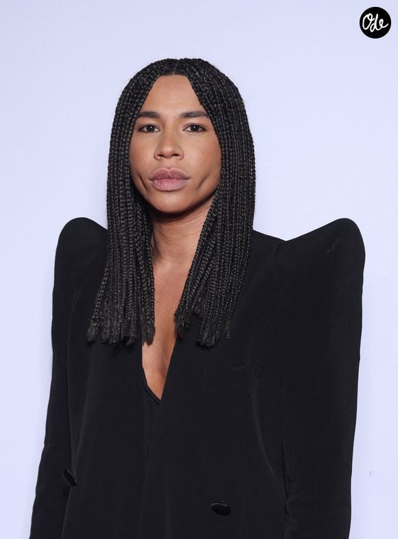 Dans un communiqué, il a déclaré que rejoindre Rabanne était « un immense honneur » et a souligné son attachement à la vision de liberté et d’individualité portée par Paco Rabanne. 

Olivier Rousteing - People au photocall de la soirée "GQ Men of the Year awards 2024" à l'hôtel Plaza à Paris. Le 20 novembre 2024
© Denis Guignebourg / Bestimage