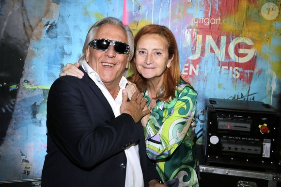 Gilbert Montagné et sa femme Nikole - Backstage - Enregistrement de l'émission "M6 sur son 31", présentée par E.Gossuin et diffusée le 31 décembre sur M6
© Cédric Perrin / Bestimage