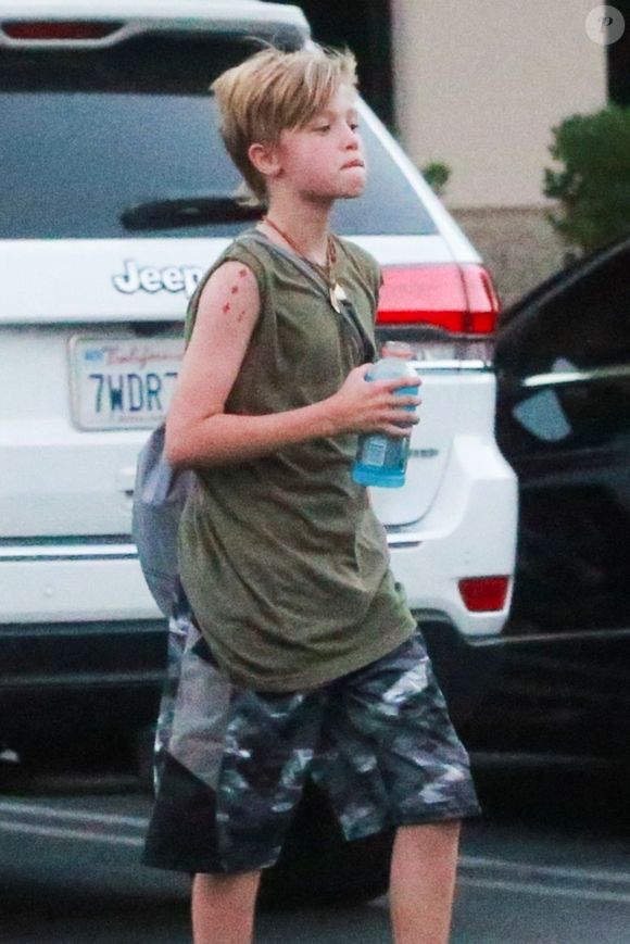 Exclusif - Shiloh Jolie Pitt quitte le centre Sports Academy de Westlake le 28 juillet 2017
