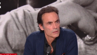Anthony Delon fait une annonce sur le domaine de Douchy, où repose Alain Delon : "On le fera parce que c’est la loi"
