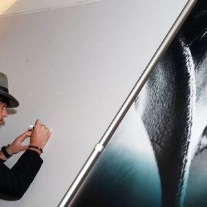 Exclusif - Alain-Fabien Delon lors de la soirée hommage Ciné-concert symphonique "Alain Delon, le dernier Samouraï" au palais des congrès à Paris le 8 novembre 2024 le jour de son anniversaire. Pour cette soirée, le chef d'orchestre Vahan Mardirossian a dirigé l'orchestre symphonique de Douai.

© Jacovides / Moreau / Bestimage