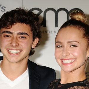 Une disparition qui survient trois ans après la perte soudaine de son petit frère, Jansen, emporté à seulement 28 ans.

L'actrice Hayden Panettiere et son frere Jansen Panettiere  - Les personnalites posent en arrivant aux 2013 Environmental Media Awards aux Warner Bros. Studios a Burbank, Californie, le 19 Octobre 2013.