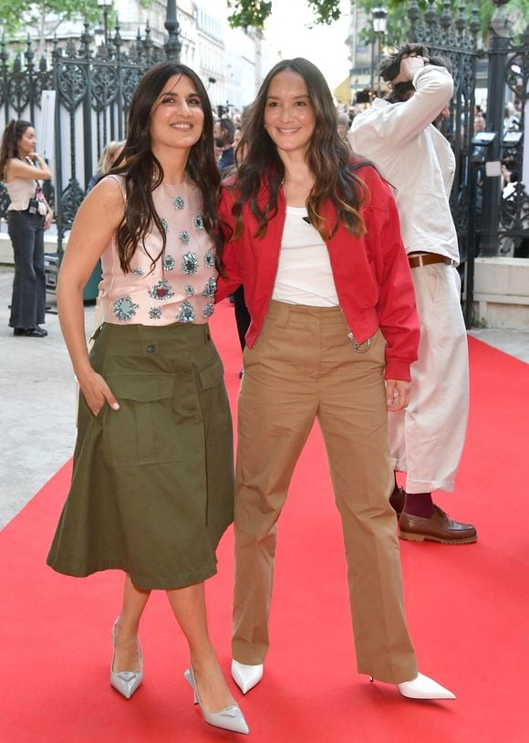 Géraldine Nakache, Anais Demoustier - Photocall de la série Netflix "Astérix et Obélix: le combat des chefs" au Cirque d'Hiver Bouglione à Paris le 29 avril 2025. © Veeren/Bestimage