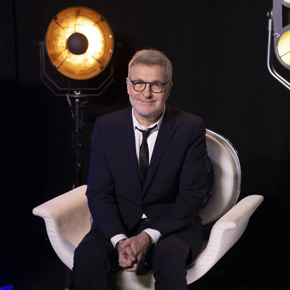 L'animateur explique vouloir se consacrer davantage au théâtre qu'à la télévision.

Exclusif - Laurent Ruquier - Backstage - Enregistrement de l'émission "La chanson secrète", présentée par N.Aliagas et diffusée le 29 décembre sur TF1
© Guillaume Gaffiot-Cyril Moreau / Bestimage