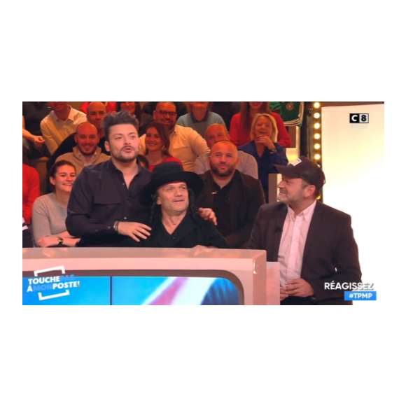 Kev Adams et son père Thierry Smadja sur le plateau de TPMP le 26 mars 2019