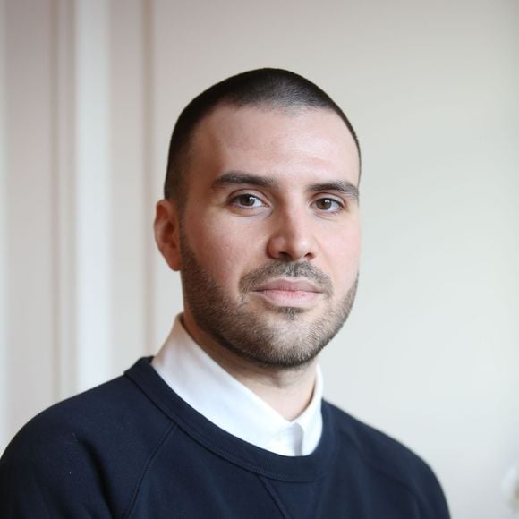 Le papa d'Annily a écrit : "J’étais heureux d’être là, à partager ce moment en famille et de l’entendre chanter ces morceaux que j’ai composés pour elle dans ma première vie".

Jérémy Chatelain présente son nouveau clip "Carton à droite" en avant-première à l’Apple Store des Champs-Elysées à Paris le 21 mars 2019. Jérémy apprendra par la suite au public comment remixer son propre clip avec Garage Band, sur iPad. 

© Denis Guinebourg / Bestimage