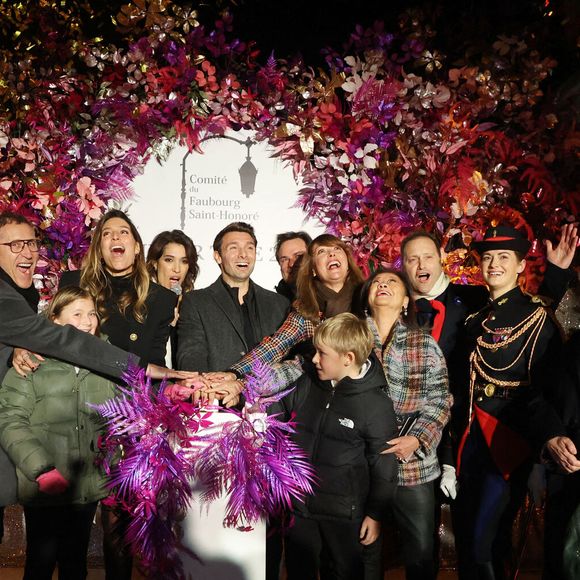 Marc Hofer, Laury Thilleman, Vincent Clerc, Sandrine Quetier, Laurie Cholewa, Jeanne d'Hauteserre et Benjamin Cymerman participent au lancement du Winter Time 2022 au profit de l'association Premiers de cordée, a Paris, France, le 17 Novembre 2022. Photo par Jerome Domine/ABACAPRESS.COM