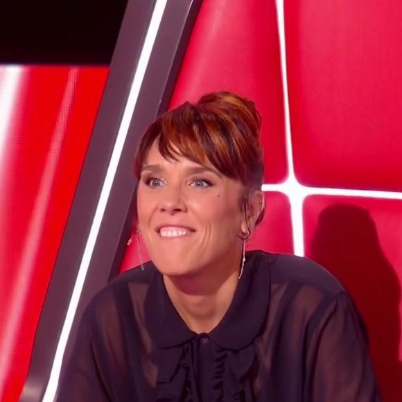 "J’ai ressenti quelque chose de plus fort avec Zaz qu’avec Patricia Kaas, mais je me suis dit que ce serait plus simple avec elle, car j’avais des problèmes de voix et elle était déjà passée par là. Techniquement et musicalement, ça me semblait aussi intéressant de rejoindre son équipe. Finalement, je le regrette. Je n’aurais pas dû faire ce choix." Voilà qui est dit ! 

Capture d'écran de The Voice sur TF1