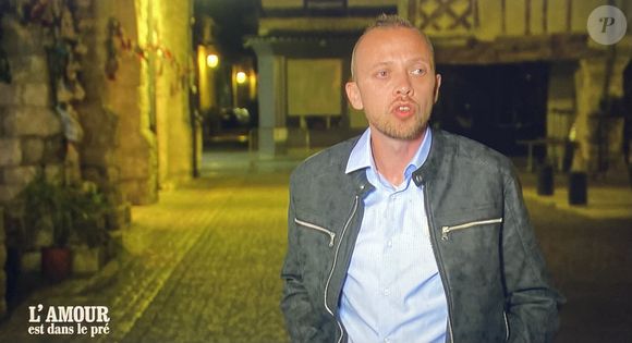 Yann a publié une vidéo sur Instagram pour annoncer la nouvelle le vendredi 8 août 2025

Christophe avec son prétendant Yann dans "L'amour est dans le pré" sur M6.
Crédit : M6