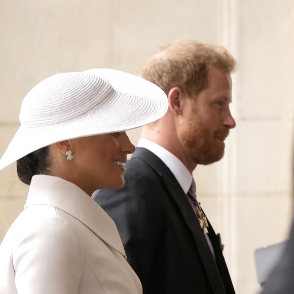 La saison 2 de With Love, Meghan est sortie sur Netflix le 26 août 2025, avec huit épisodes inédits.

Le prince Harry, duc de Sussex, et Meghan Markle, duchesse de Sussex arrivent à la messe du jubilé, célébrée à la cathédrale Saint-Paul de Londres, Royaume Uni, le 3 juin 2022.

© Avalon/Panoramic/Bestimage