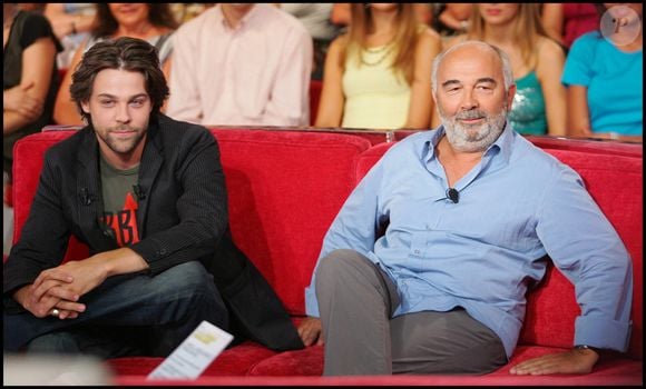 Archives - Gérard Jugnot et son fils Arthur Jugnot dans l'émission Vivement dimanche. © Guillaume Gaffiot/Bestimage