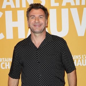 Il décrit la scène avec humour tout en reconnaissant la gravité et le choc de la situation.

Michaël Youn - Avant-première du film "Certains l'aiment chauve" au Cinéma UGC Ciné Cité Bercy à Paris le 10 juillet 2025. © Coadic Guirec/Bestimage