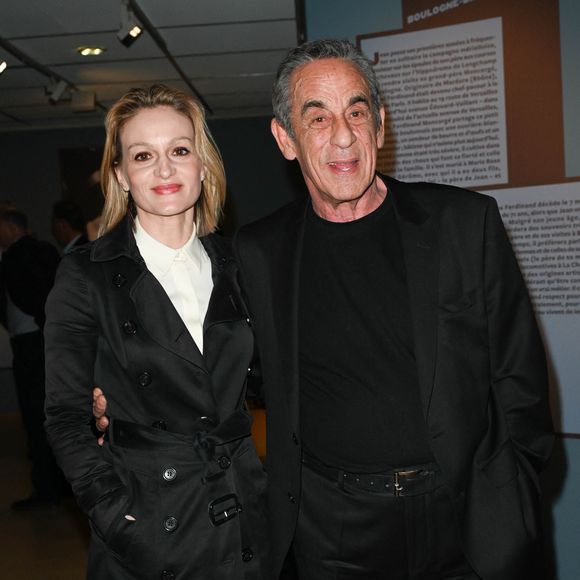 Thierry Ardisson et sa femme Audrey Crespo-Mara - Vernissage de l'exposition Jean Gabin à l'Espace Landowski / Musée des Années 30 à Boulogne-Billancourt le 8 mars 2022. © Coadic Guirev/Bestimage