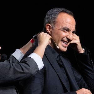 Exclusif - Nikos Aliagas - Backstage avec les invités pour l'enregistrement de l'émission "La chanson secrète N°14", présentée par N.Aliagas et diffusée le 26 décembre sur TF1, à Paris, France, le 9 décembre 2025. © Jacovides-Moreau/Bestimage