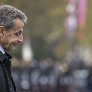 Le président Emmanuel Macron et les membres du gouvernement lors du dépôt de gerbe à l'Arc de Triomphe à Paris ; commémoration du 106ème anniversaire de l'armistice de 1918.
Le 11 novembre 2024.

© Eliot Blondet / Pool / Bestimage