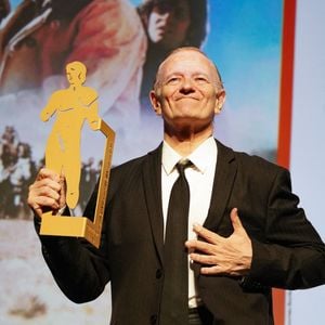 Semi-exclusif - Francis Huster - Festival "Les Hérault du Cinéma et de la Télé 2025" au Cap d'Agde le 21 juin 2025. © Anne-Sophie Guebey/Bestimage