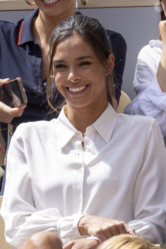 C'est au cours d'un entretien avec "Le Journal des Femmes" que l'ancienne Miss France 2013 a livré son secret. 

Marine Lorphelin (Miss France 2013) - Célébrités dans les tribunes des internationaux de France de Roland Garros à Paris le 31 mai 2022. © Cyril Moreau - Dominique Jacovides/Bestimage