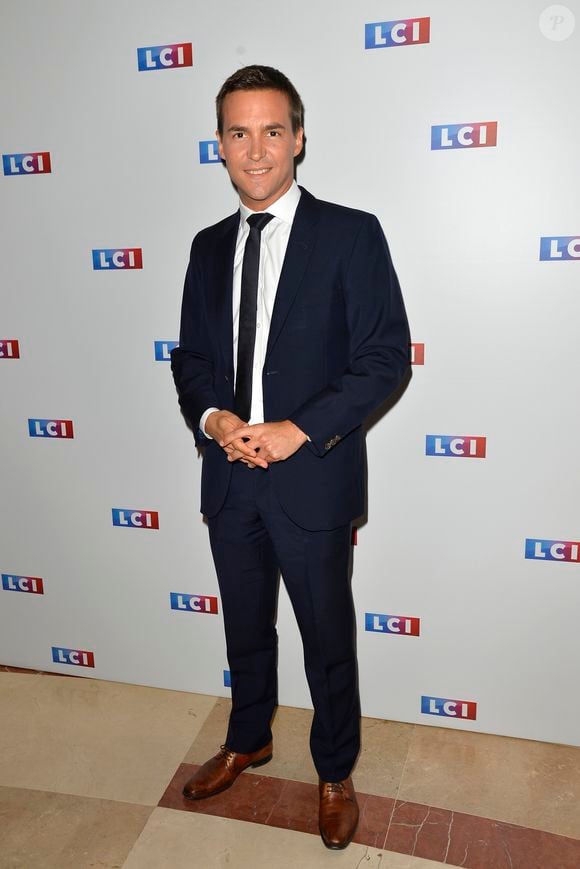 Adrien Gindre lors du photocall de la conférence de rentrée de la chaine LCI à Boulogne Billancourt le 30 août 2017.
© Coadic Guirec / Bestimage