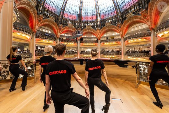 Showcase du spectacle Chicago avec Shy'm (Tamara Marthe) aux Galeries Lafayette à Paris le 25 octobre 2025.
Les artistes offriront une performance live unique sur la passerelle vitrée des Galeries Lafayette avant le spectacle Chicago, qui sera présenté à partir du 7 novembre au Casino de Paris

© Sarkissian / Bussat / Bestimage