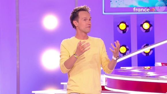 Cyril Féraud pris d'émotion sur le plateau de "Tout le monde veut prendre sa place" le jour de la fête des Pères !