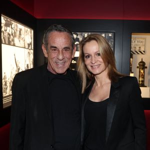 Exclusif - Thierry Ardisson et sa femme Audrey Crespo-Mara - Vernissage de l'exposition "Johnny Hallyday, l'exposition" au Palais des Expositions à Paris. Le 21 décembre 2023
© Dominique Jacovides / Bestimage