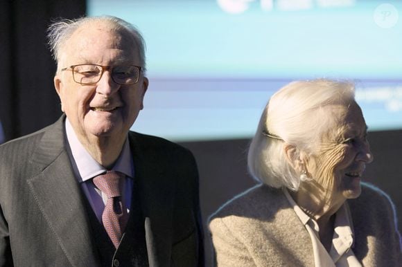 Le roi Albert II et la reine Paola assistent à l'inauguration officielle de l'Institut Roi Albert II aux Cliniques universitaires Saint-Luc à Woluwe-Saint-Lambert, le 25 septembre 2025. D'ici fin septembre 2025, ce nouvel institut regroupera toutes les activités d'oncologie et d'hématologie, à proximité immédiate du bâtiment principal des Cliniques universitaires Saint-Luc. © Photonews / Bestimage