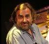 "Ma compagne, elle, ouvre une boîte de cœur de palmier et les mangeait devant la télé !"

Exclusif - André Manoukian sur scène lors de l'évènement "Une soirée en Absurdie", lecture de textes de S.de Groodt et mise en scène E.Théobald au profit de l'association AMC France-Ukraine (Aide Médicale & Caritative France-Ukraine) au théâtre de l'Oeuvre à Paris, France, le 10 mai 2022. © Alain Guizard/Bestimage