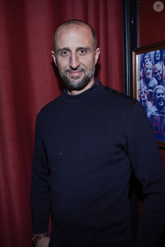 "On s'est séparés parce qu'on a joué une pièce pendant deux ans qui s'appelait La Perruche", confiait Arié Elmaleh dans l'émission L'instant de Luxe, en 2021. 

Exclusif - Arié Elmaleh - Inauguration du Michou Comedy Club avec Gad Elmaleh à Paris le 17 mars 2025. 
© Cyril Moreau/Bestimage