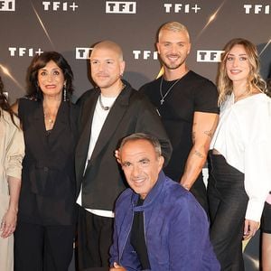 Alain Degois, Lydia Bouchard, Sofia Morgavi, Quentin Mosimann, Jonathan Jenvrin, Philippine Lavrey, Fanny Delaigue, Karima Charni et Nikos Aliagas - Photocall des Profs de la Star Academy 2026 à Boulogne-Billancourt le 23 septembre 2026. © Coadic Guirec/Bestimage