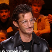 Pierre Niney : Ses "engueulades" avec Natasha Andrews lui sont bénéfiques pour une raison bien précise...Il s'explique !