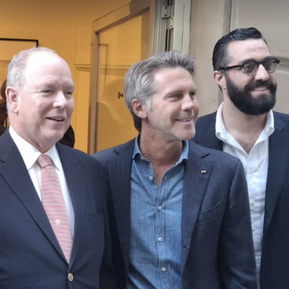 Le prince Albert II de Monaco a assisté ce week-end à l’inauguration du nouveau restaurant d’Emmanuel-Philibert de Savoie à Monaco, Prince of Venice.

Complicité princière : Albert de Monaco et Emmanuel-Philibert se retrouvent pour un événement très spécial