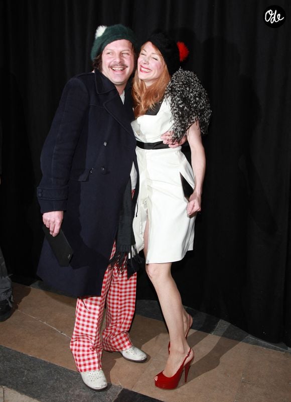 Julie Depardieu et Philippe Katerine à leur arrivée au défilé de la collection printemps-été 2012 d'Etam, qui s'est tenu aux Beaux-Arts à Paris, en France, le 23 janvier 2012. Photo de Denis Guignebourg/ABACAPRESS.COM?