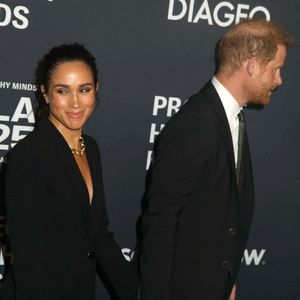 Le prince Harry, duc de Sussex et Meghan Markle, duchesse de Sussex, lors du 3ème gala annuel du projet "Healthy Minds" aux Spring Studios à New York, le 9 octobre 2025. Photo : Zuma Press / Bestimage