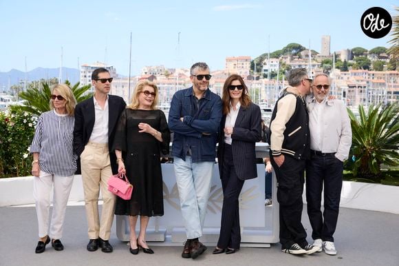 Nicole Garcia, Melvil Poupaud, Catherine Deneuve, le réalisateur Christophe Honoré, Chiara Mastroianni, Benjamin Biolay et Fabrice Luchini - Photocall du film "Marcello Mio" (Compétition) lors du 77ème Festival International du Film de Cannes (14 - 25 mai 2024), le 22 mai 2024. © Moreau / Jacovides / Bestimage